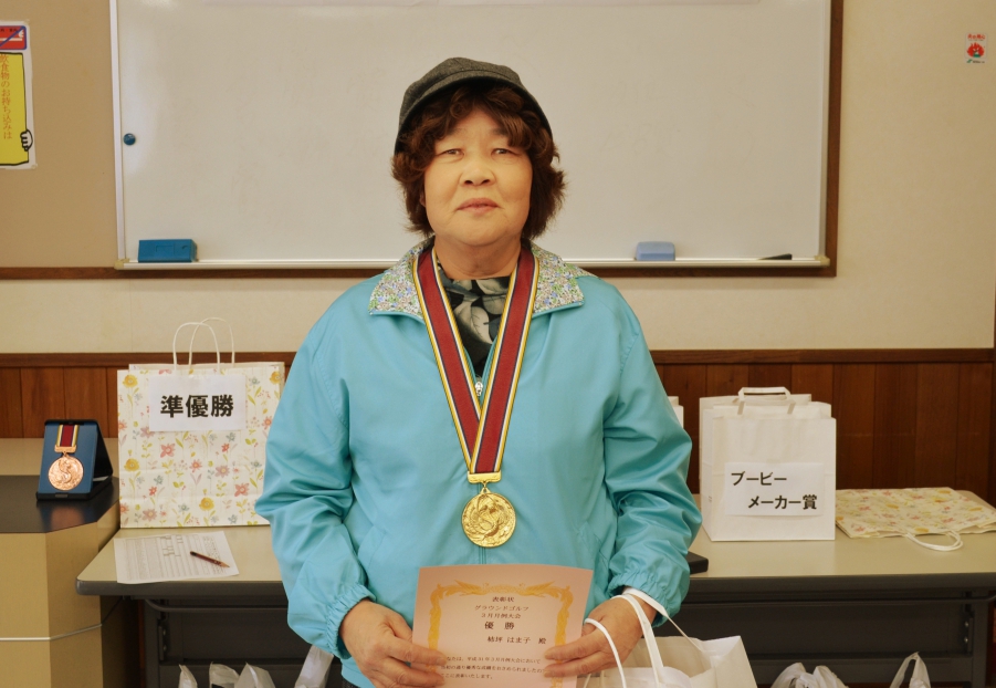 優勝の柿坪さん
